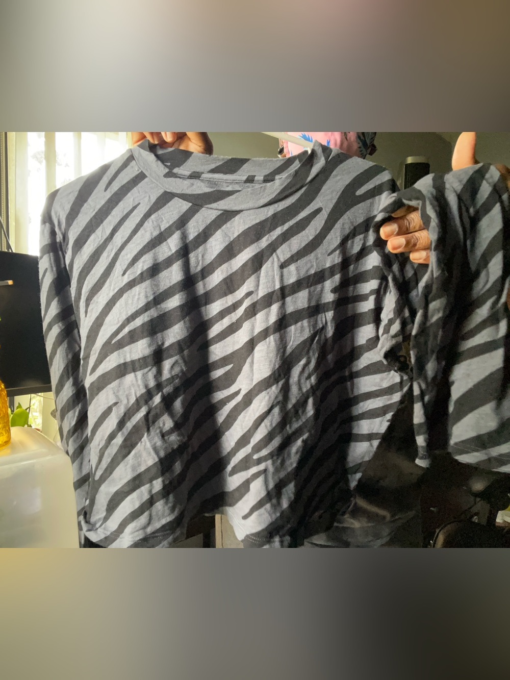 PINK Victoria's Secret Black & Gray Zebra Crop Long-Sleeve Top